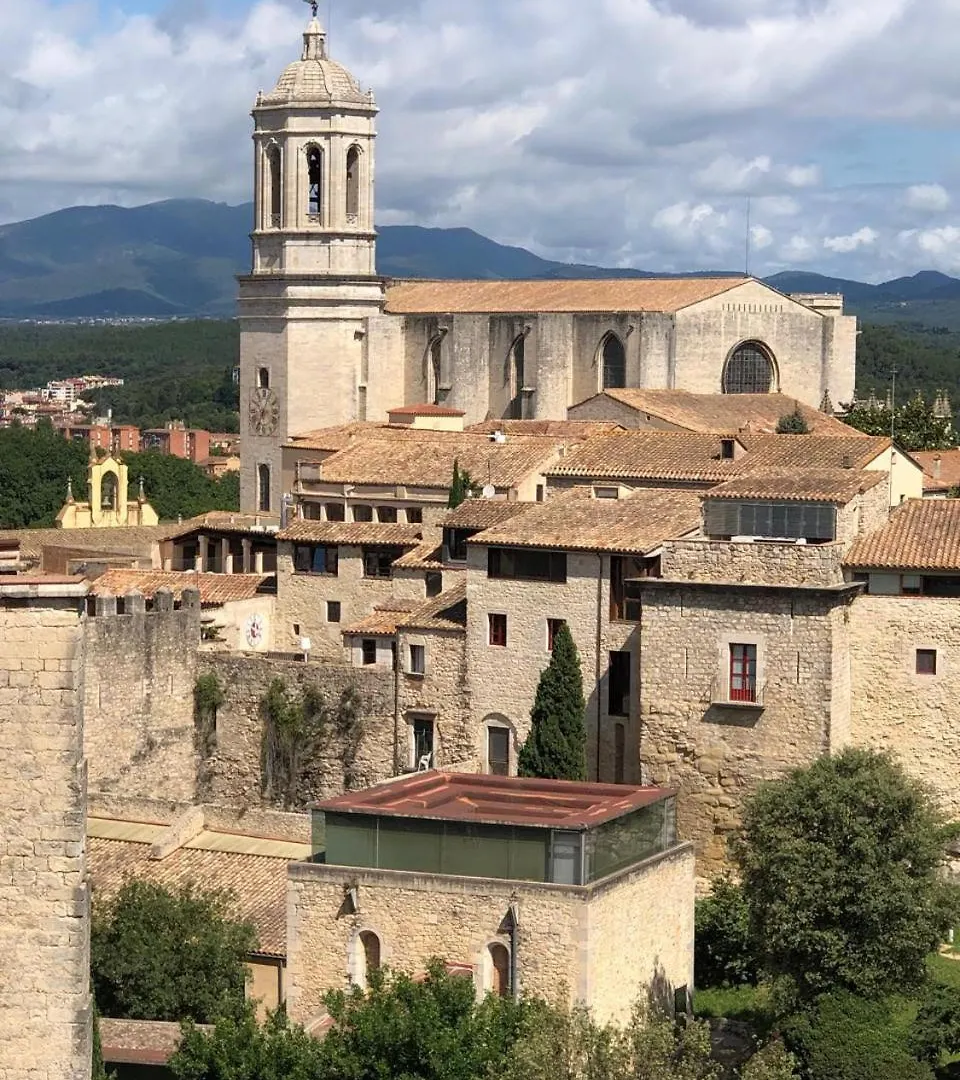 Contacten van As Palau Dels Alemanys Suites Boutique Monument