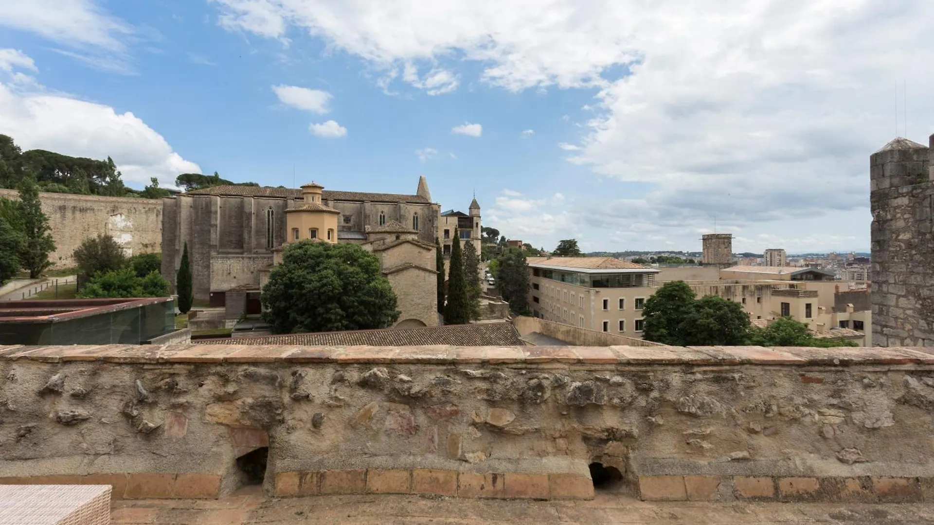 As Palau Dels Alemanys Suites Boutique Monument Gerona Apartahotel