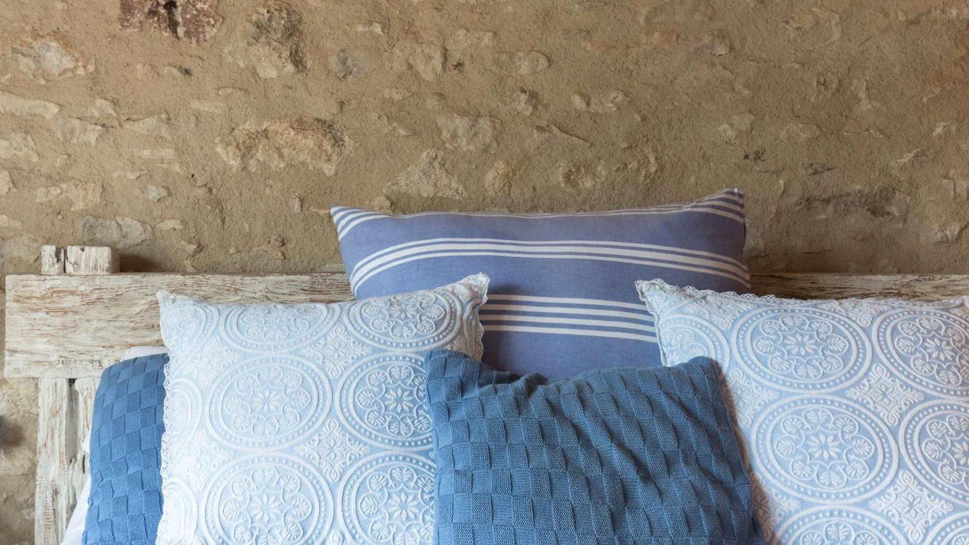 As Palau Dels Alemanys Suites Boutique Monument Girona Aparthotel