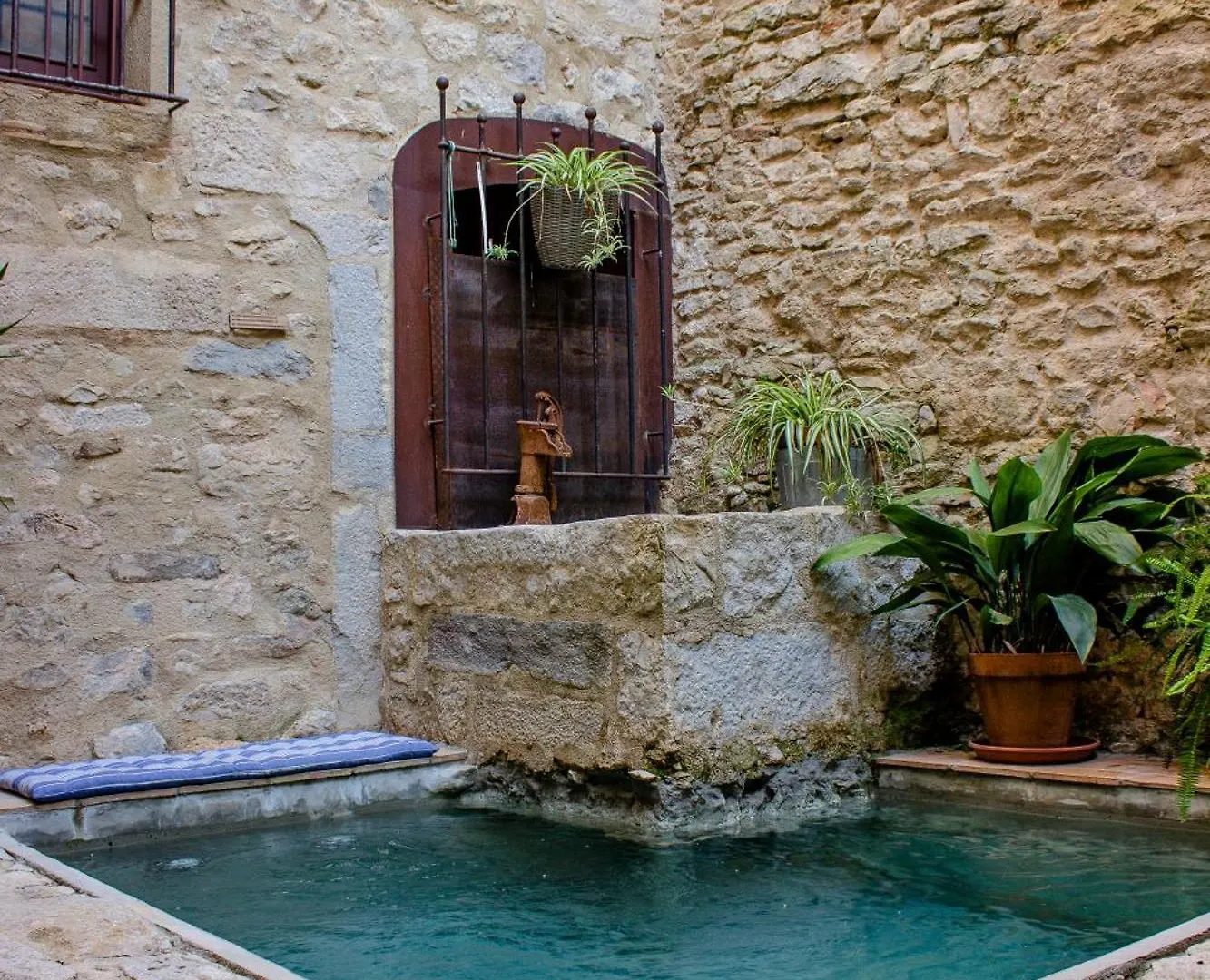 As Palau Dels Alemanys Suites Boutique Monument Gerona