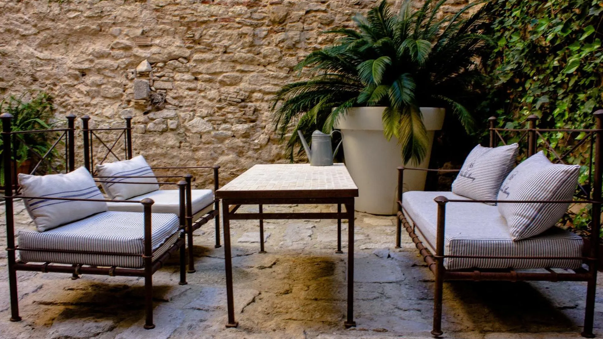 As Palau Dels Alemanys Suites Boutique Monument Gerona