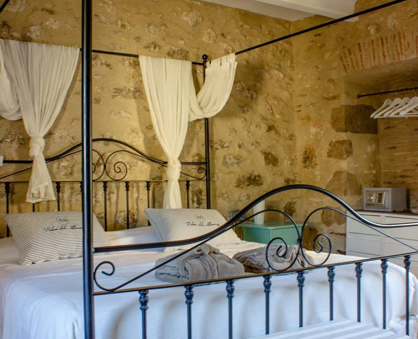 As Palau Dels Alemanys Suites Boutique Monument Girona 3*,  Spagna