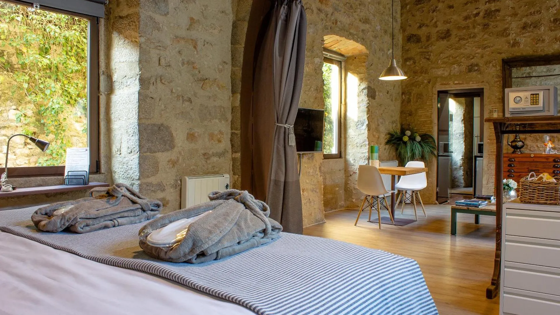 As Palau Dels Alemanys Suites Boutique Monument Gerona