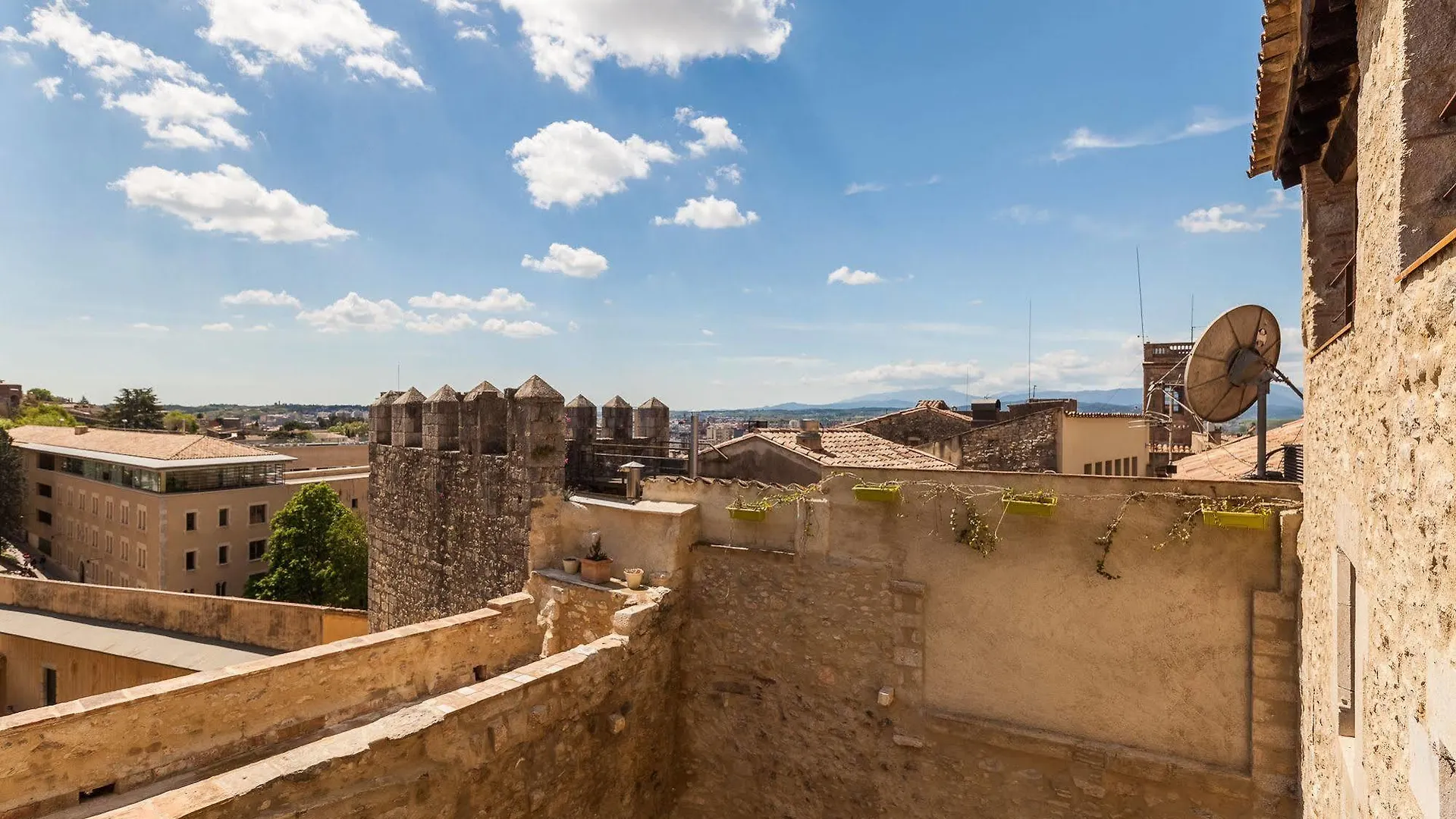 As Palau Dels Alemanys Suites Boutique Monument Gerona
